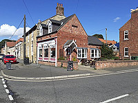 Cottage Tea Rooms outside