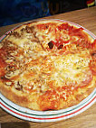 Pizzeria Al Capone food