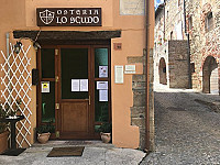 Osteria Lo Scudo outside