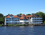 Seehotel Fährhaus Graf Luckner outside