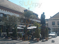 Zum Goldenen Ochsen outside