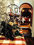 Don Giovanni Italiano inside