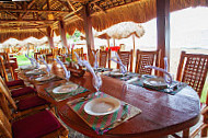 Pura Vida Beach & Dive Resort Restaurant and Bar food