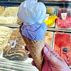 Violette Les Glaces food