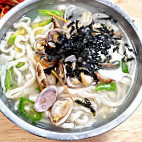 Limbyungjoo Sandong Kalguksu food