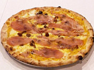 Motopizza food