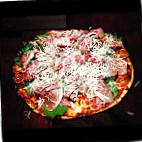 Pizza Moncur food