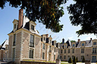 ChÂteau De La PerriÈre Le SÉvignÉ food