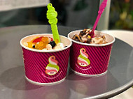 Menchie's Frozen Yogurt food