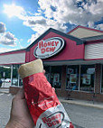 Honey Dew Donuts outside