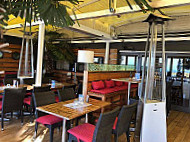 Syrtaki inside