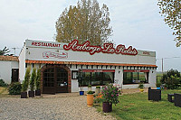 Auberge Le Relais outside