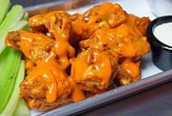 Planet Wings food