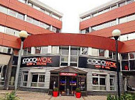 cocowok outside