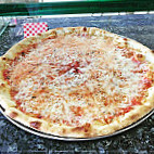 Vinnie's Pizzeria food