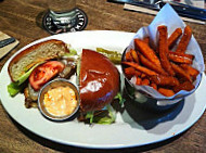 Browns Socialhouse food