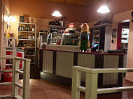 Pizzeria Paparazzi inside