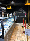 Moustache Artisan Glacier Saint Jean De Luz inside