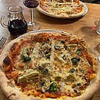 Pizzeria Capriola food