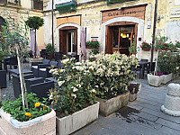 Caffe Telesio outside