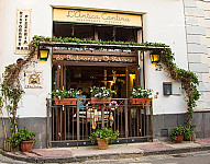 L'antica Cantina outside