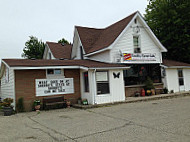 Sherry's Country Corner Cafe outside