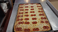 Captain Tony's Pizza Pasta food