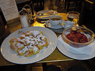 Cafe Schwarzenberg food