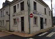 Café L'orée Du Bois outside