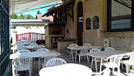 Cafe De La Poste inside