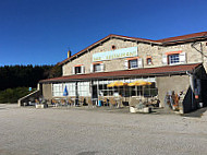 Auberge de la Barbanche outside