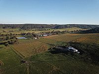 Del Rios of Mount Anakie outside