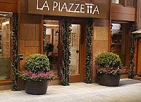 La Piazzetta outside