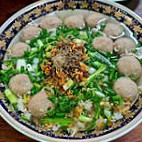 មីគាវបីល្វែង បាត់ដំបង food