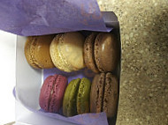 Le Macaron French Pastries food