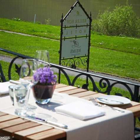 restaurant image