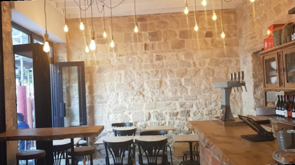 restaurant image
