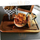 Manhattan Resto Burger food