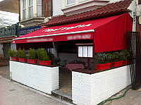 Trattoria Raffaele outside