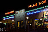 Palais Wok outside