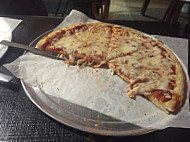 Mom Maruca's Pizza Shop food