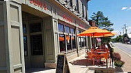 Jeni's Splendid Ice Creams inside