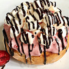 Cinnaholic food