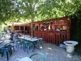 Le Resto Du Village food