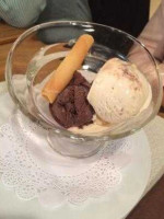 Les Oliviers food