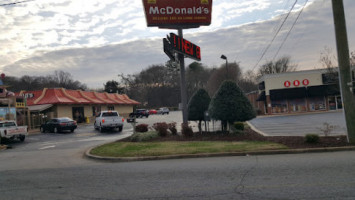 Mcdonald's outside