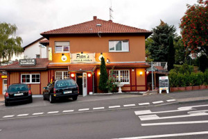 Königsteiner Schnitzelhaus Peters Essen Und Trinken outside