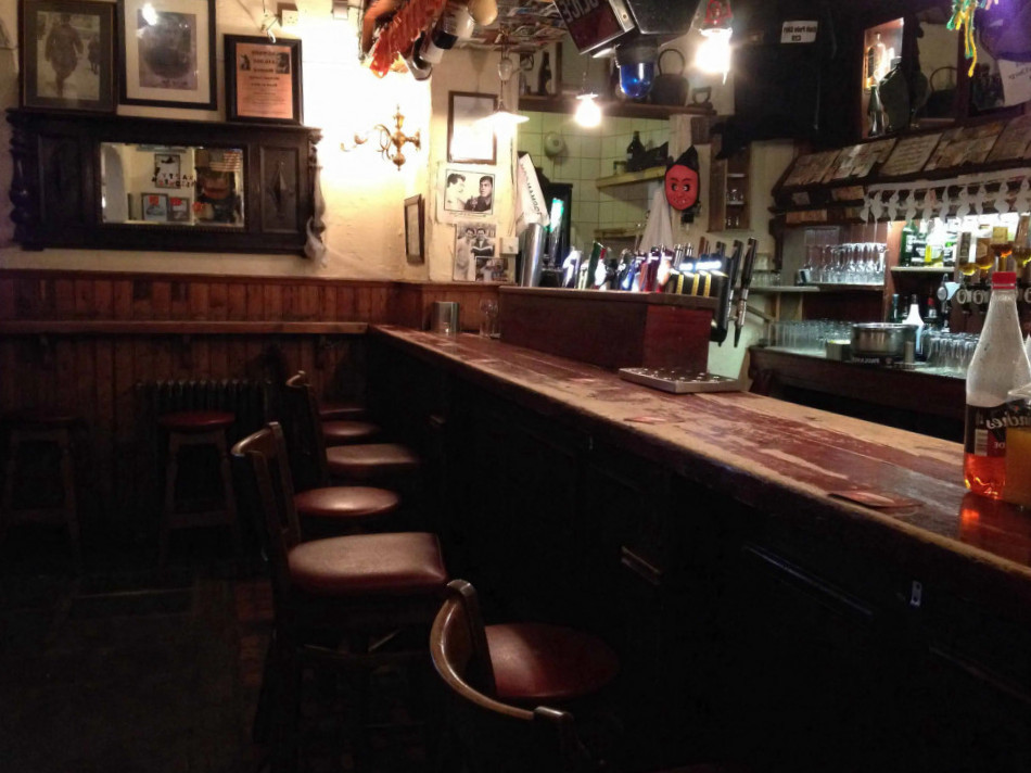 restaurant image