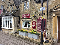 Small Talk Tearooms outside