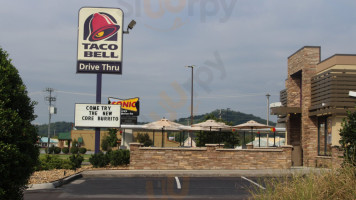 Taco Bell outside